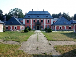 Karlštejn (u Svratky)